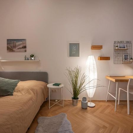 Cosy City Center Apartment Wien Eksteriør billede