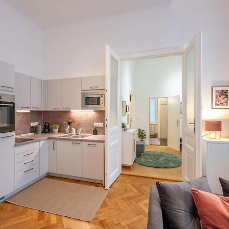 Cosy City Center Apartment Wien Eksteriør billede