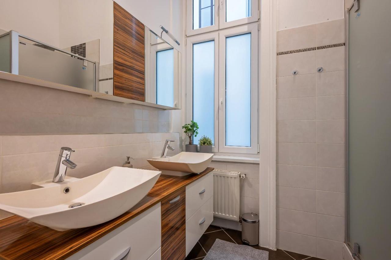 Cosy City Center Apartment Wien Eksteriør billede