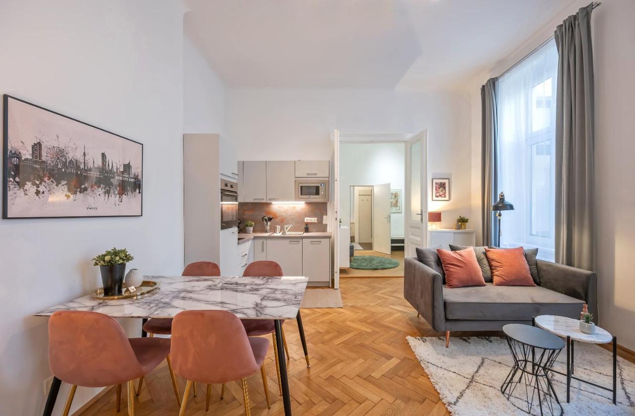 Cosy City Center Apartment Wien Eksteriør billede