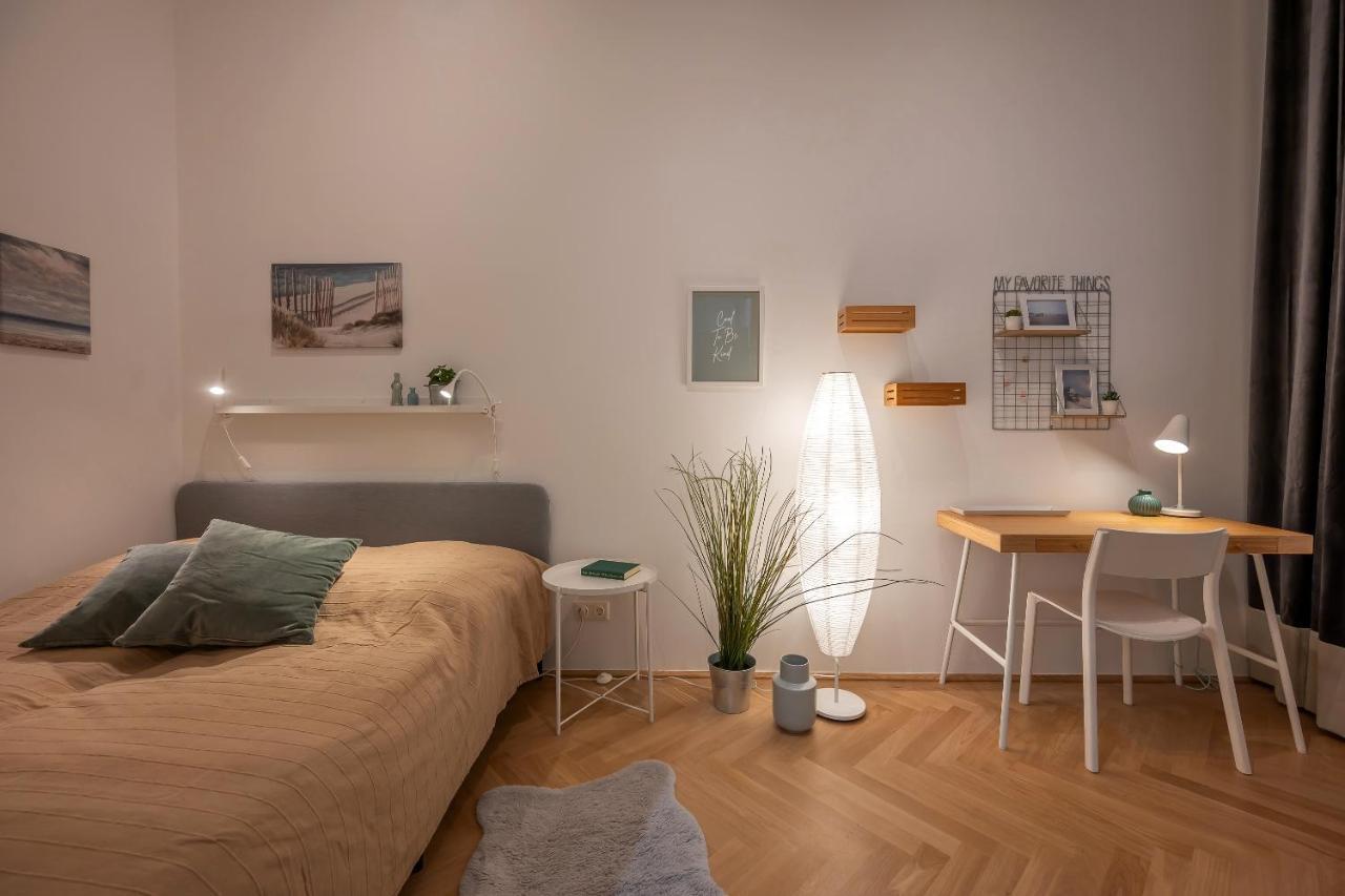 Cosy City Center Apartment Wien Eksteriør billede
