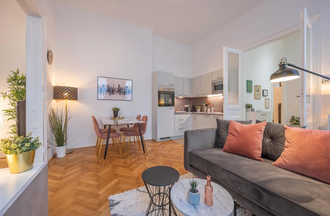 Cosy City Center Apartment Wien Eksteriør billede