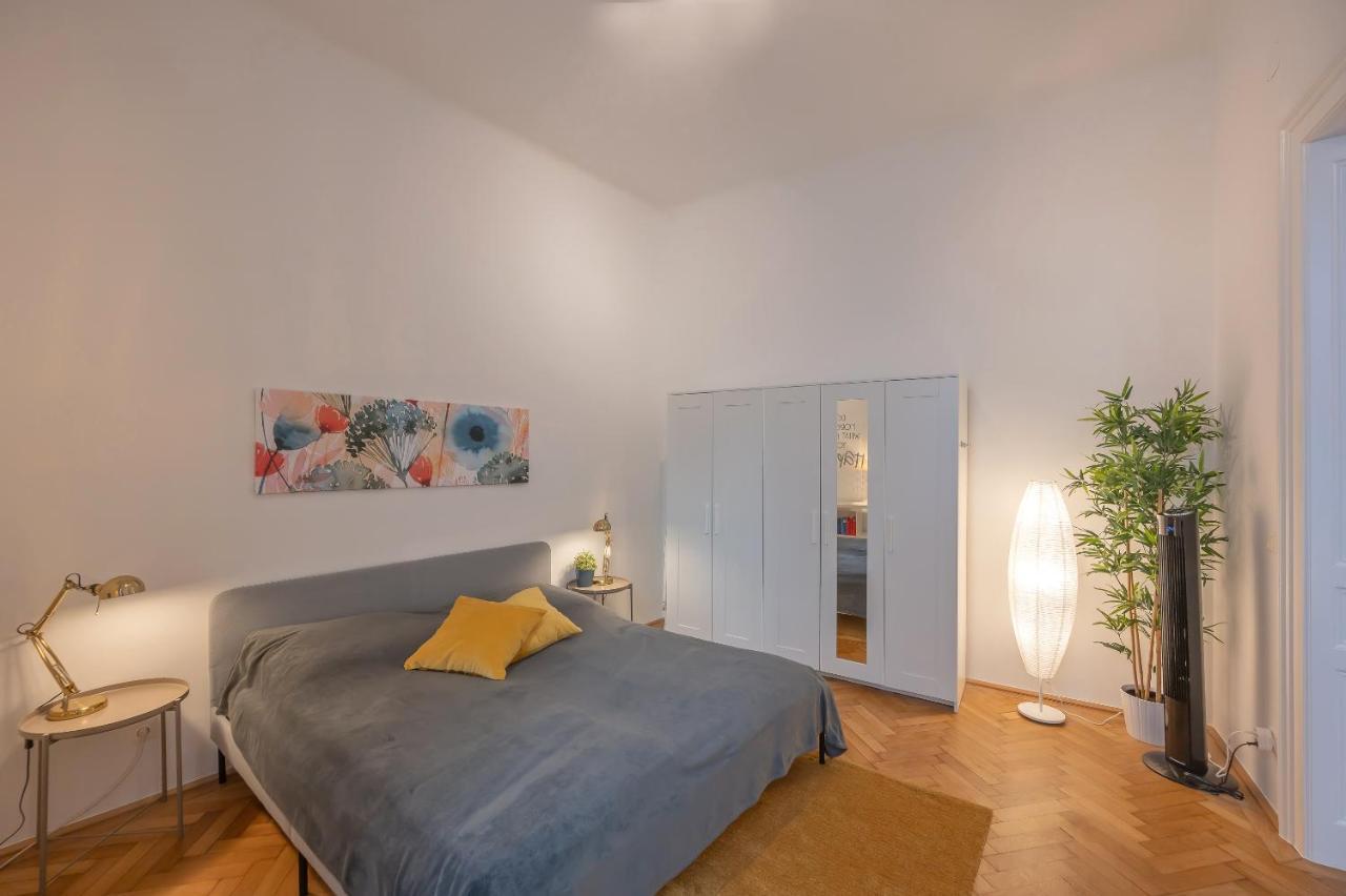 Cosy City Center Apartment Wien Eksteriør billede